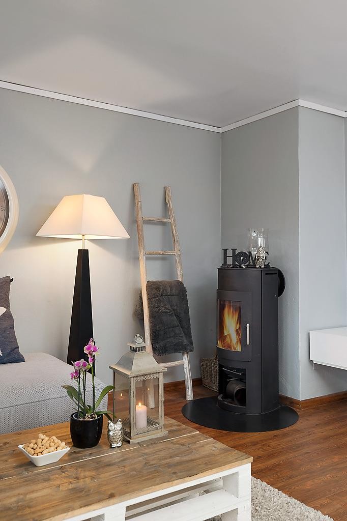 Vedovnen sørger for koselig og effektiv oppvarming. Galleribilde