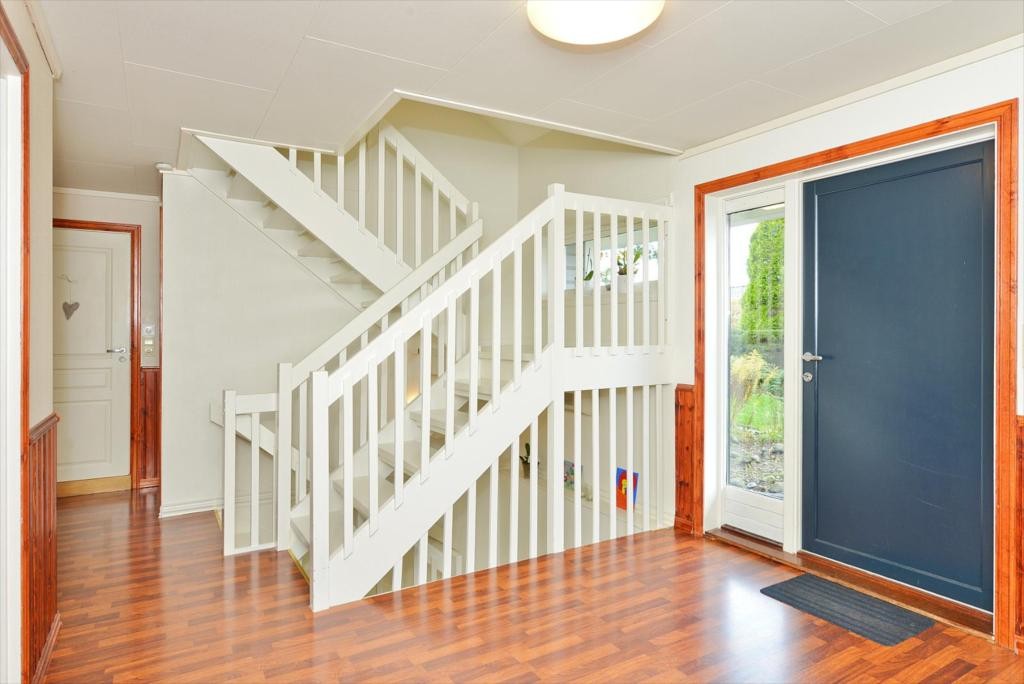 entr__1 Galleribilde