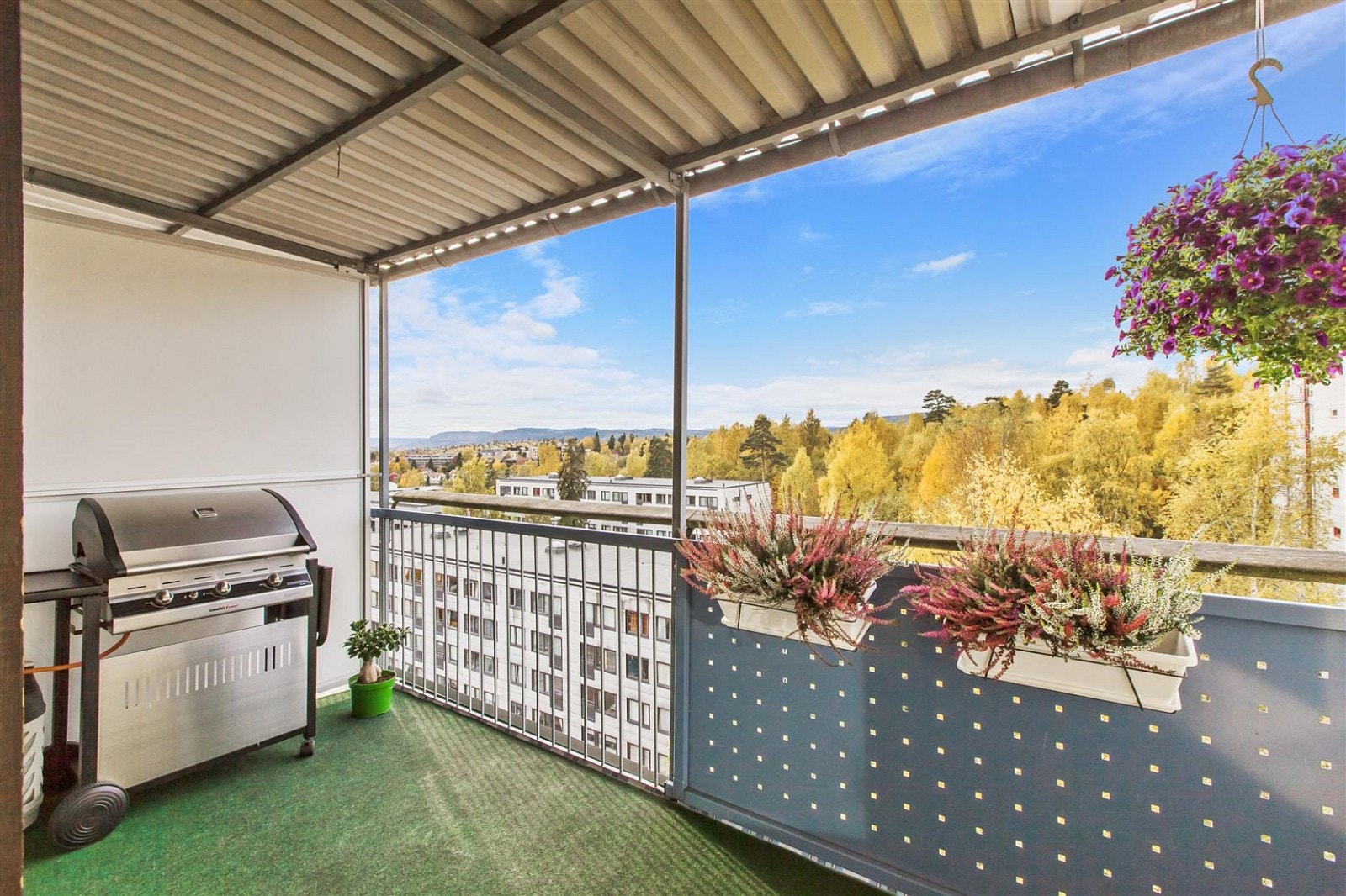 Deilig vestvendt balkong. Galleribilde