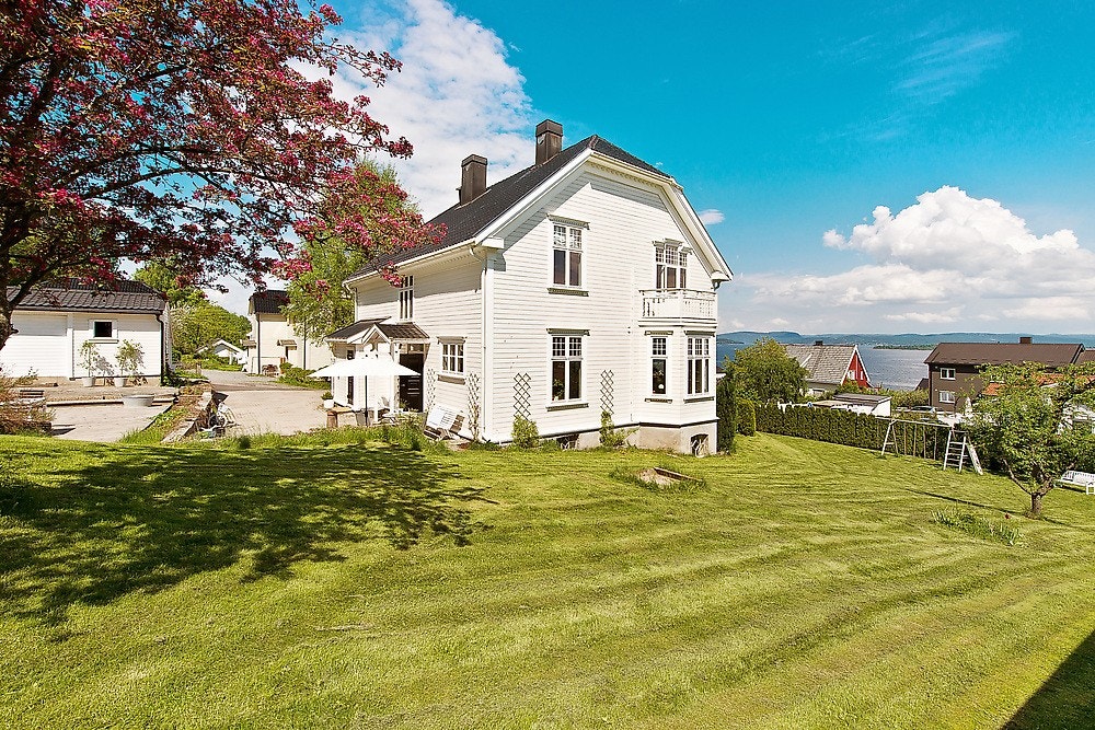 Bakside Galleribilde