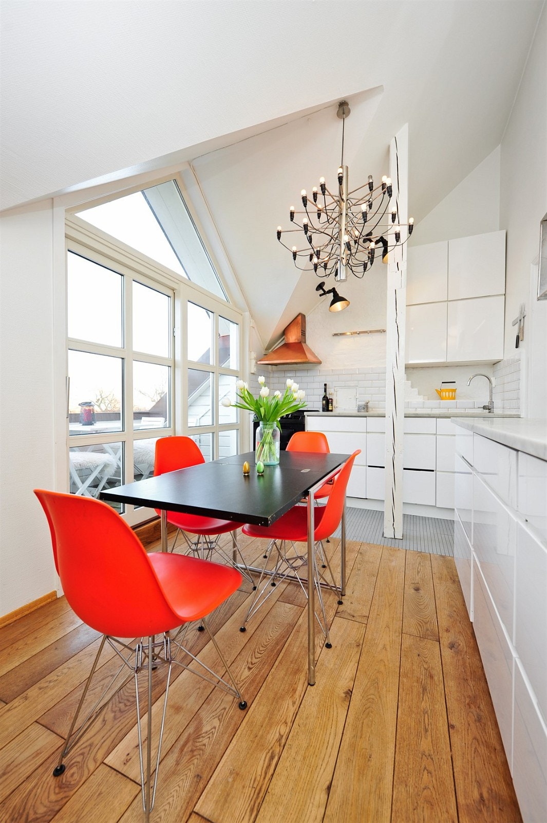 God spiseplass og utgang til takterrasse. Galleribilde