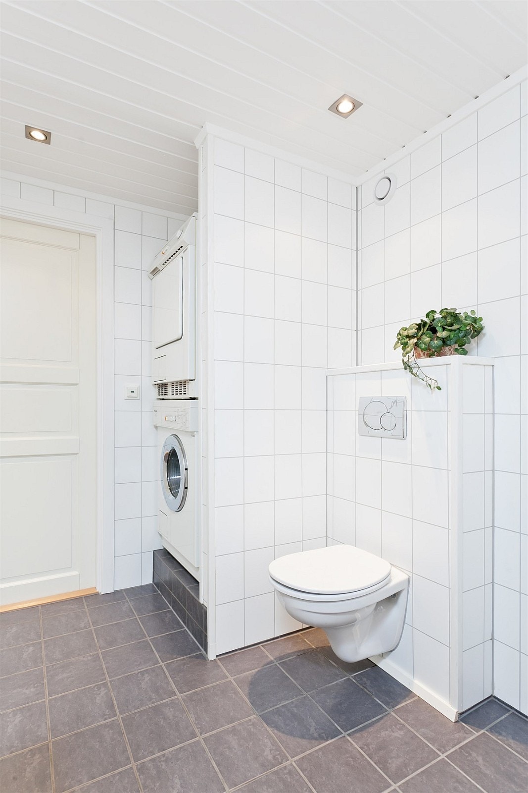 Opplegg vaskemaskin og tørketrommel - Downlights Galleribilde