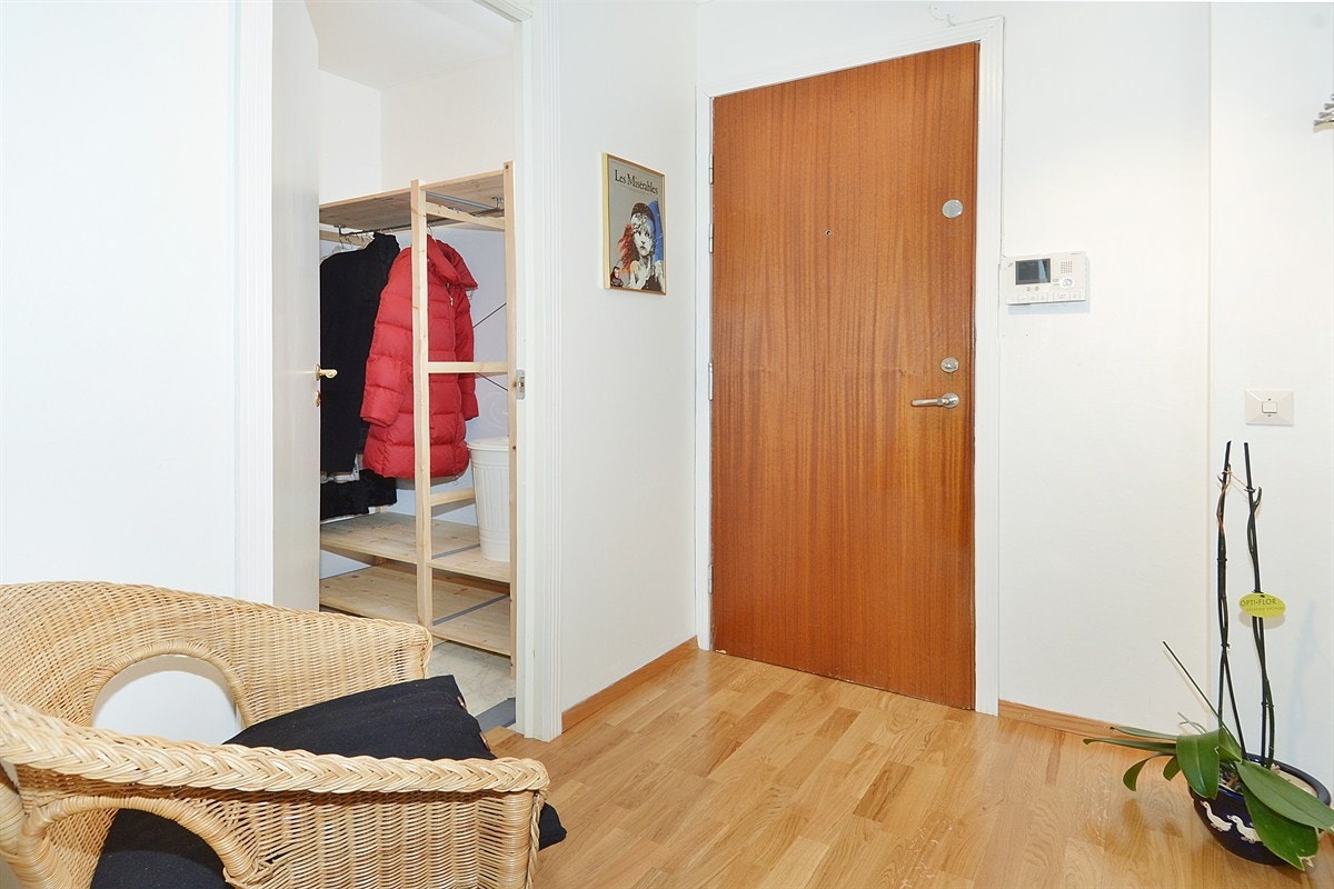 Entrè med inng. bod. Galleribilde