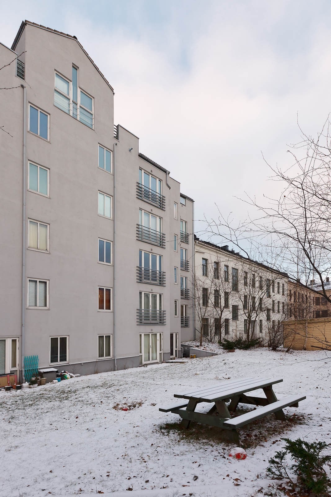 Bakgård Galleribilde