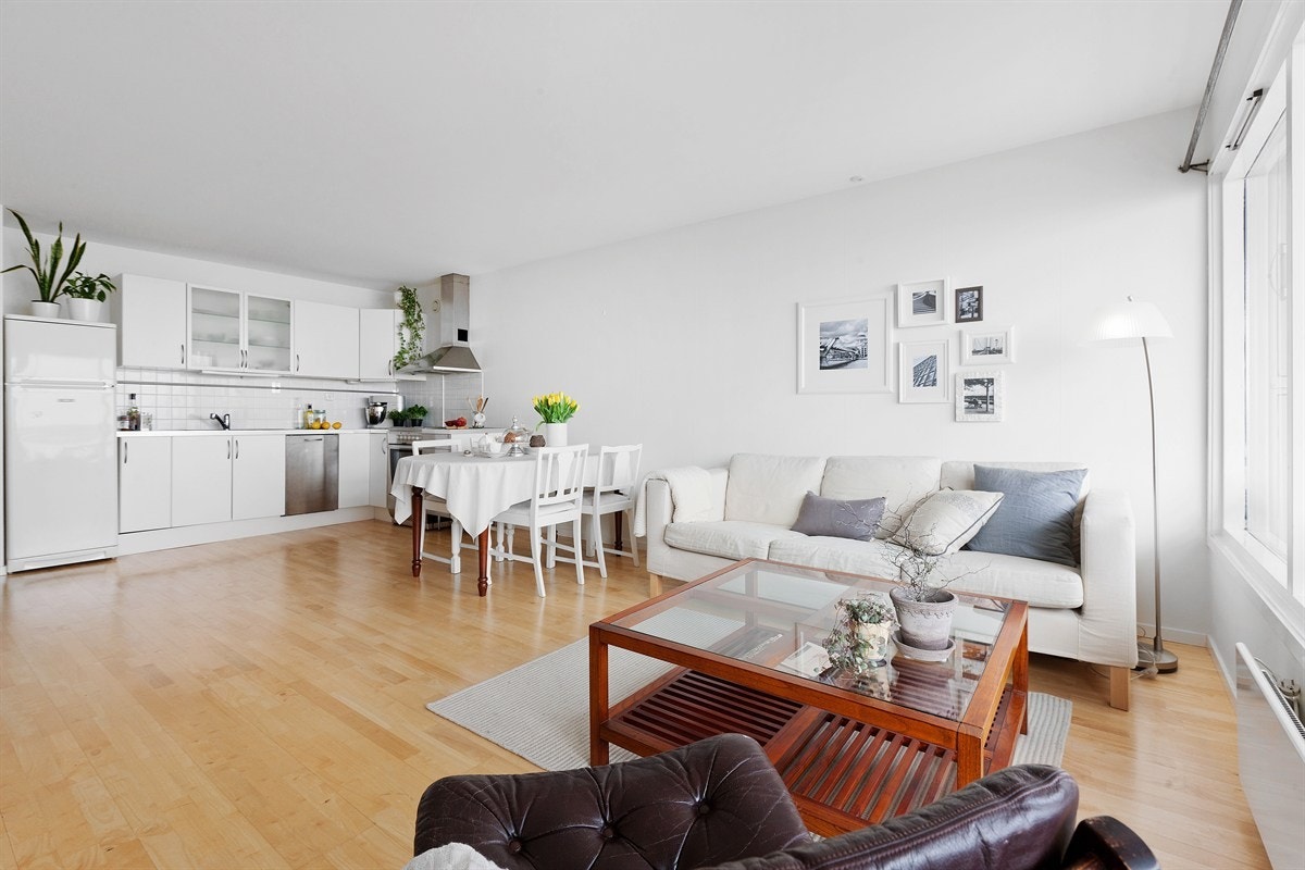 Stuen sett fra balkongsiden Galleribilde