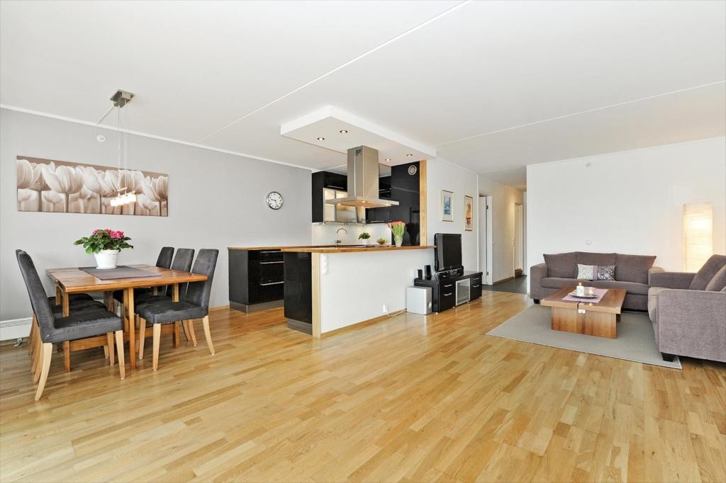 Lyst og åpent Galleribilde