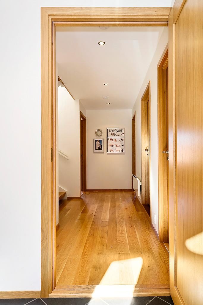 Gang mot entre Galleribilde