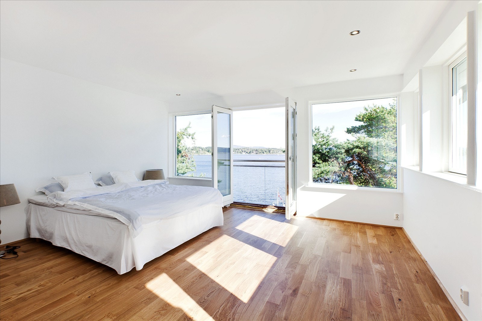 Nytt, tilbygget hovedsoverom, med usammenlignbar panoramautsikt Galleribilde