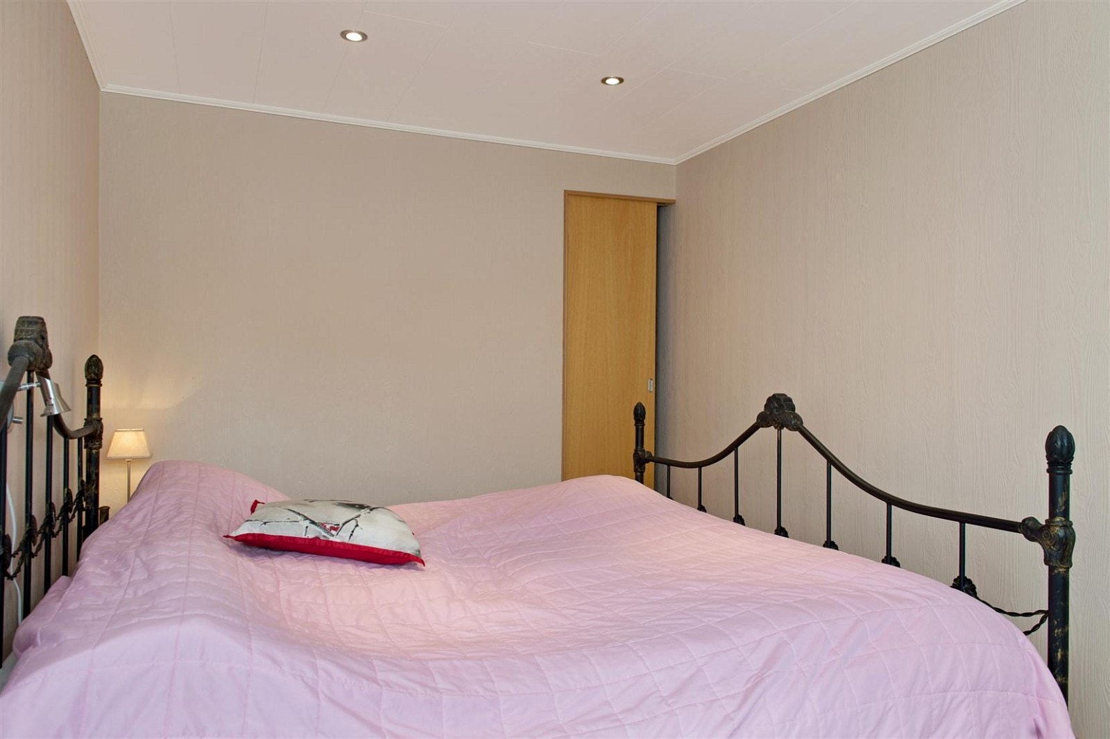 Hovedsoverommet har walk-in closet. Galleribilde