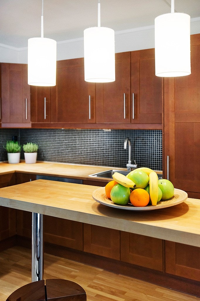 Kjøkken med barløsning/spiseplass Galleribilde