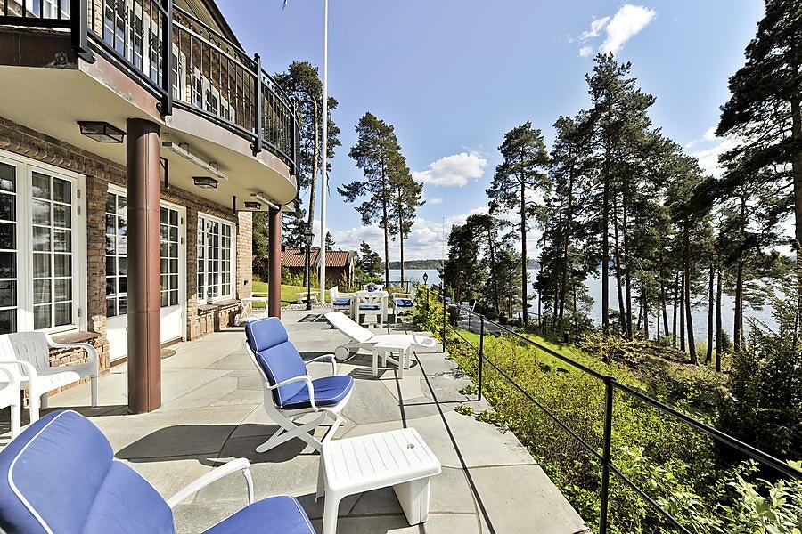 Flott terrasse med usjenert panoramautsikt Galleribilde