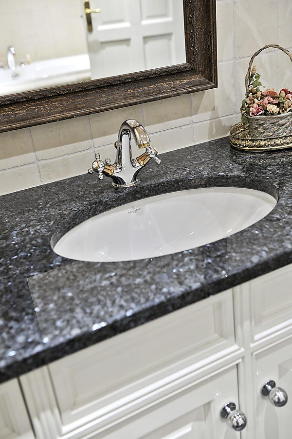 Utsøkt materialvalg på bad Galleribilde