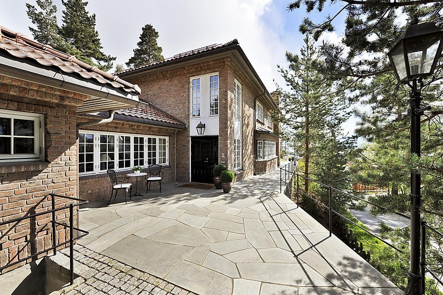 Representativt inngangsparti Galleribilde