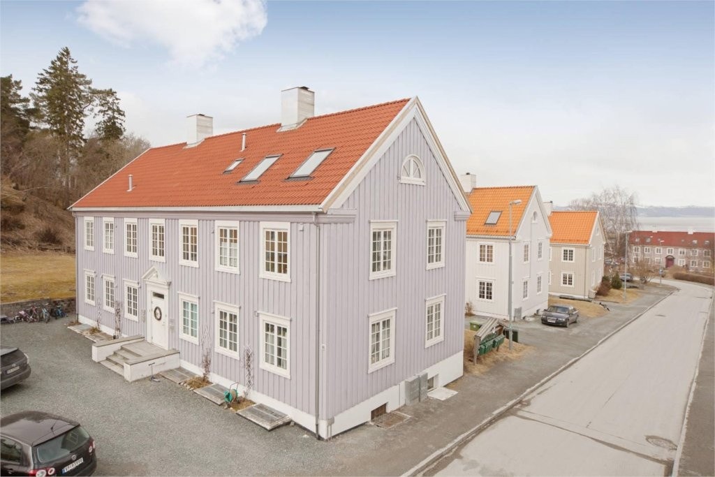 Fasade. Trygt oppvekstmiljø i rolige omgivelser Galleribilde