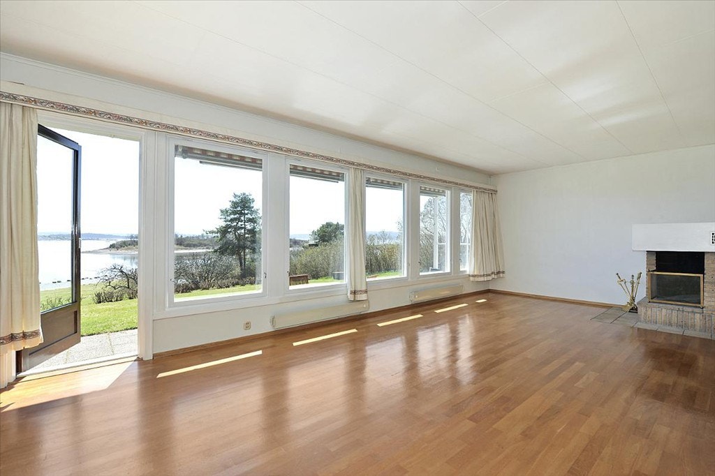 15. Stue Galleribilde