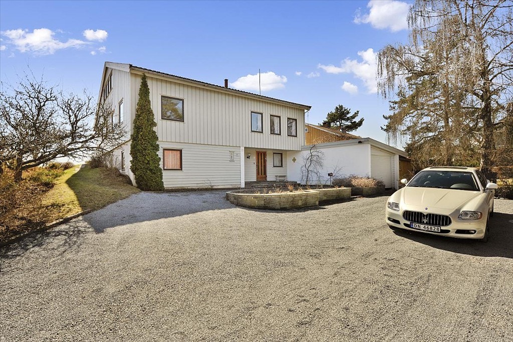 14. Fasade og gårdsplass Galleribilde