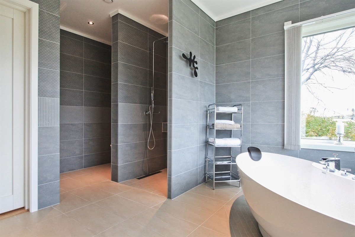 Bath 1c Galleribilde