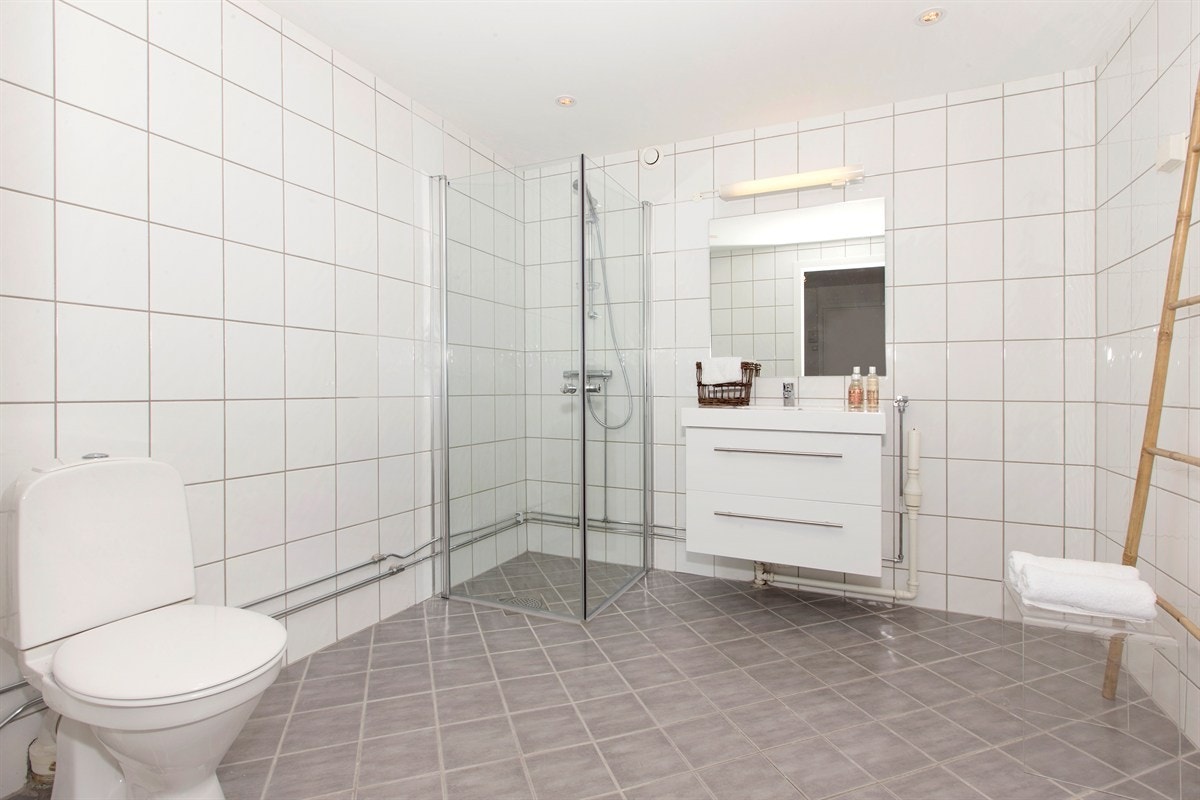 Romslig bad Galleribilde