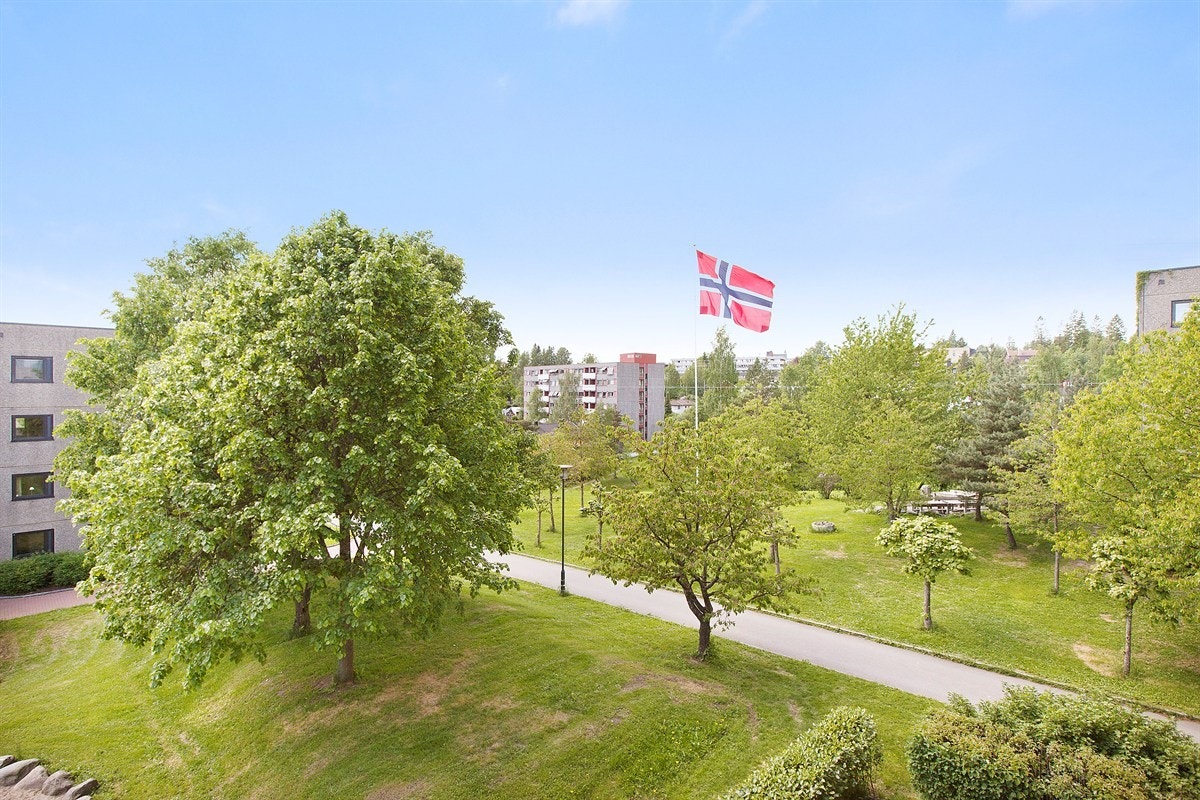 Fritt utsyn mot grøntområder og Mærradalen Galleribilde