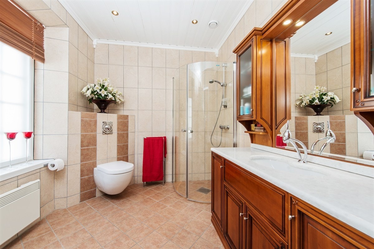 Hovedsoverom med eget bad Galleribilde