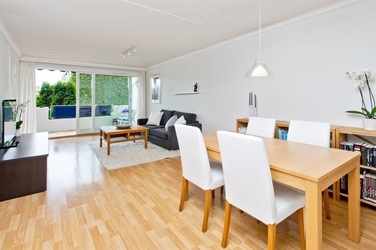 Romslig stue Galleribilde