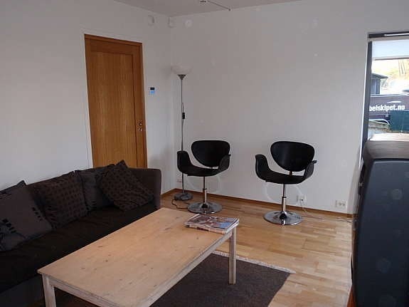 Stue med inngang til soverom Galleribilde