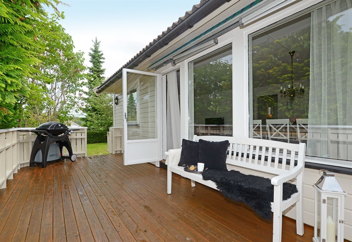 Terrasse. Galleribilde