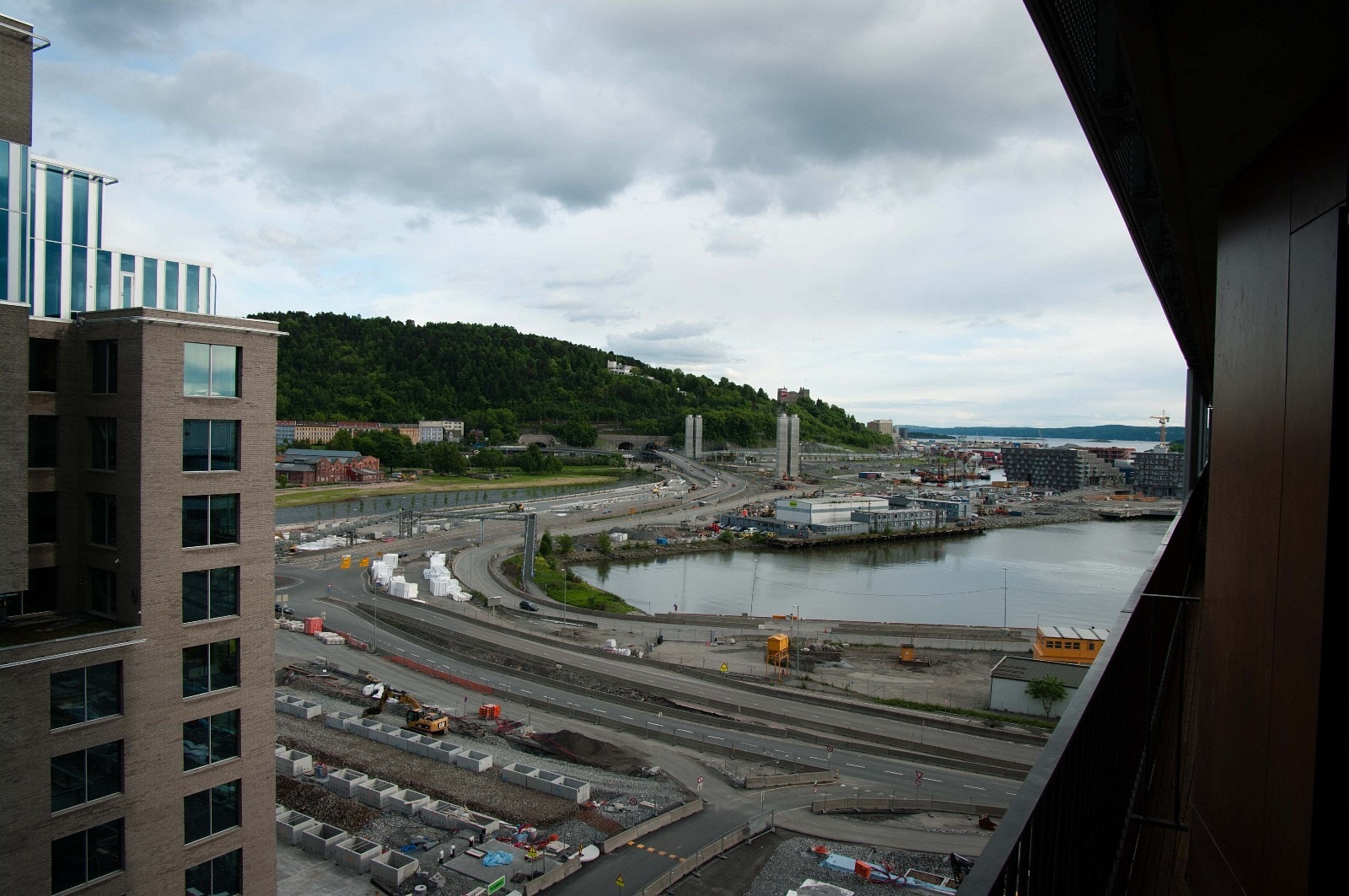 Utsikt fra privat balkong mot Ekebergåsen Galleribilde