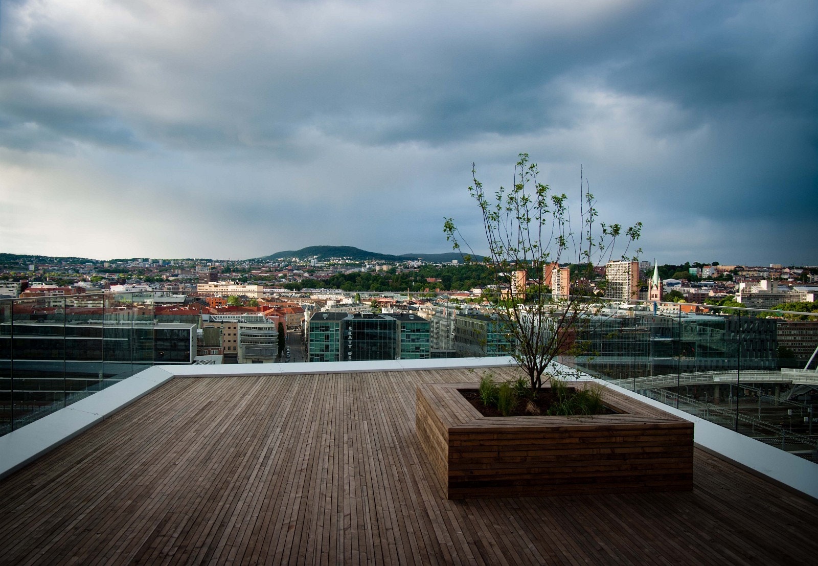 Felles takterasse 14.etasje (nå møblert og mulig å booke for private arrangement) Galleribilde