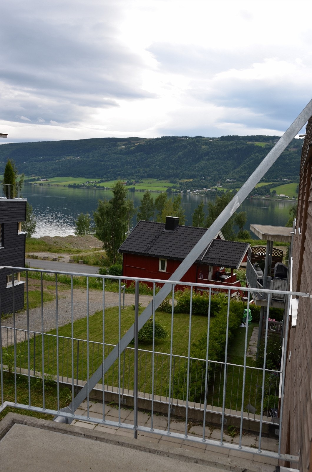 Utsikt fra balkong Galleribilde