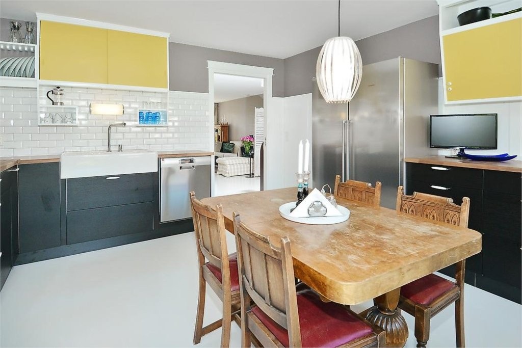 God plass til spisebord. Galleribilde