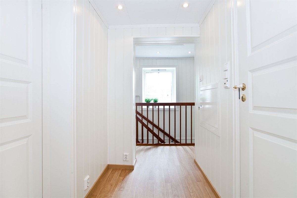 Gang 2 etg Galleribilde