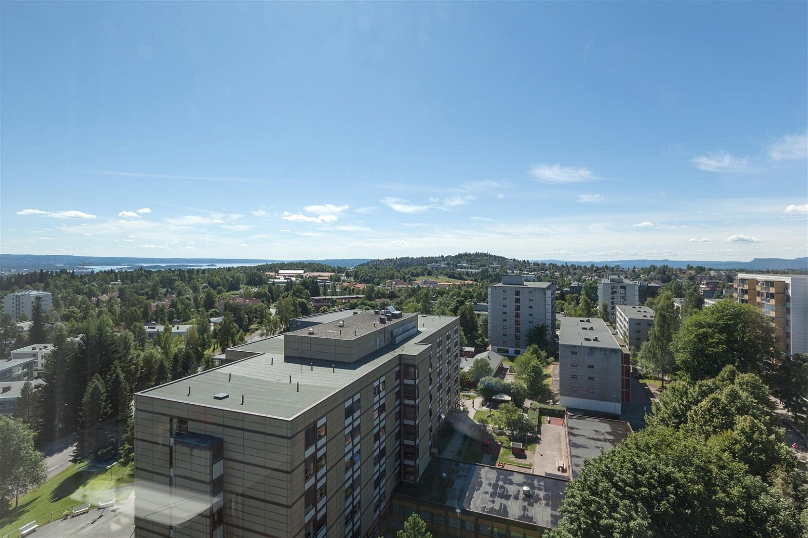 Nydelig utsikt fra kjøkkenet Galleribilde