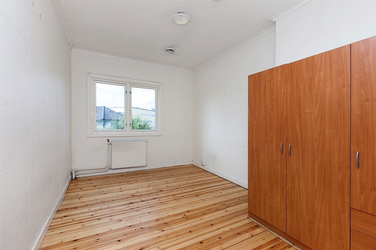 3-roms leilighet i 2 etg.: Soverom 1 med mulighet for peis. Galleribilde