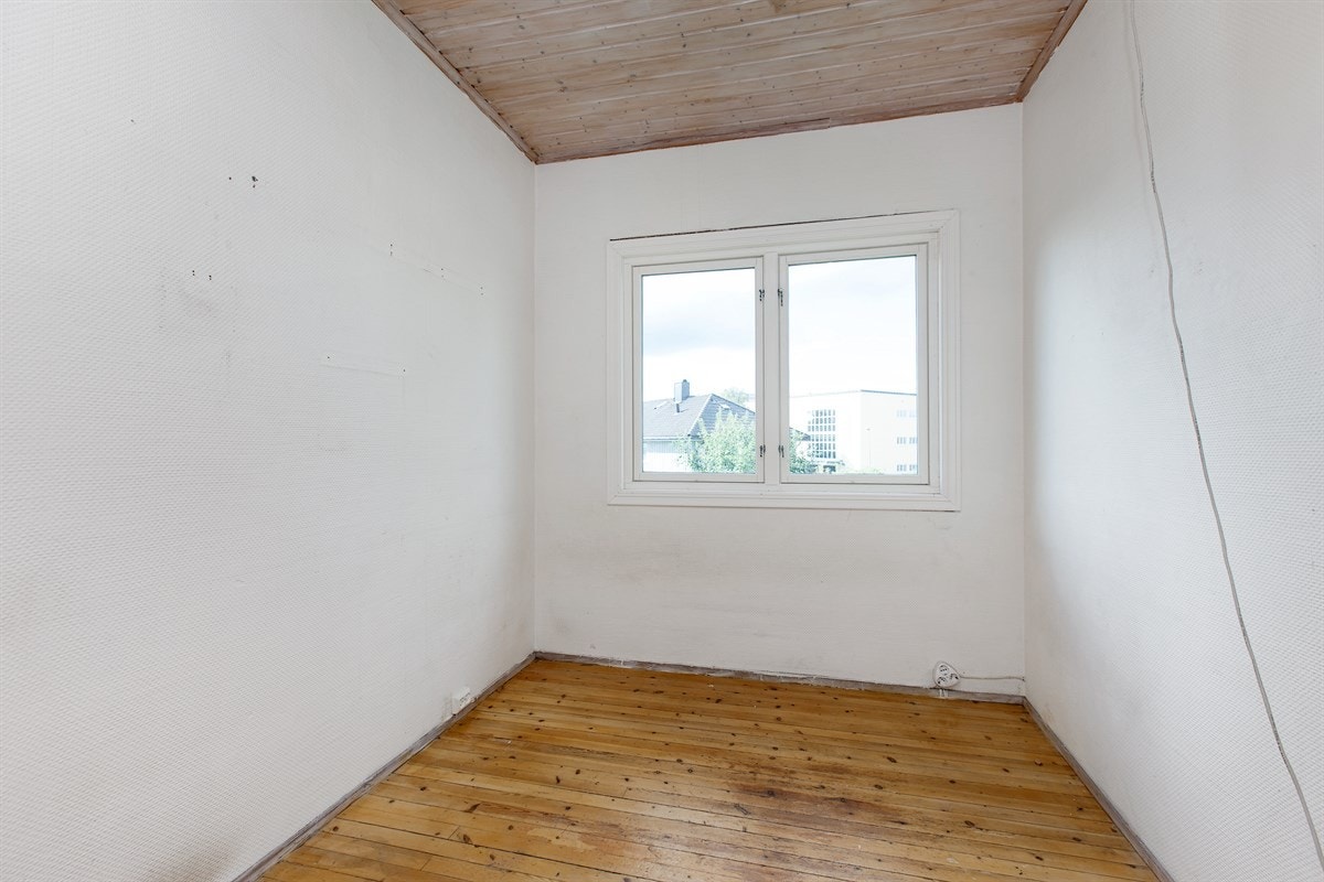 6-roms hovedleilighet: Disponibelt rom i 2 etg. Galleribilde