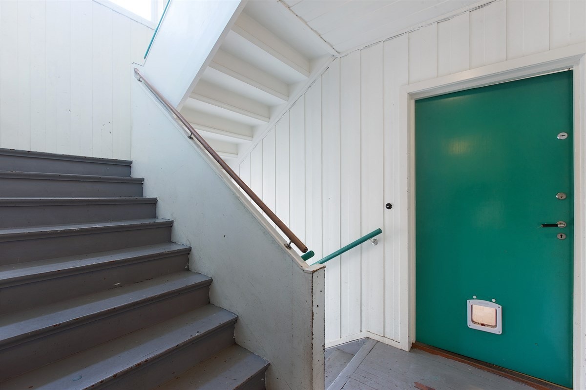 Hovedgang mellom etasjene. Galleribilde