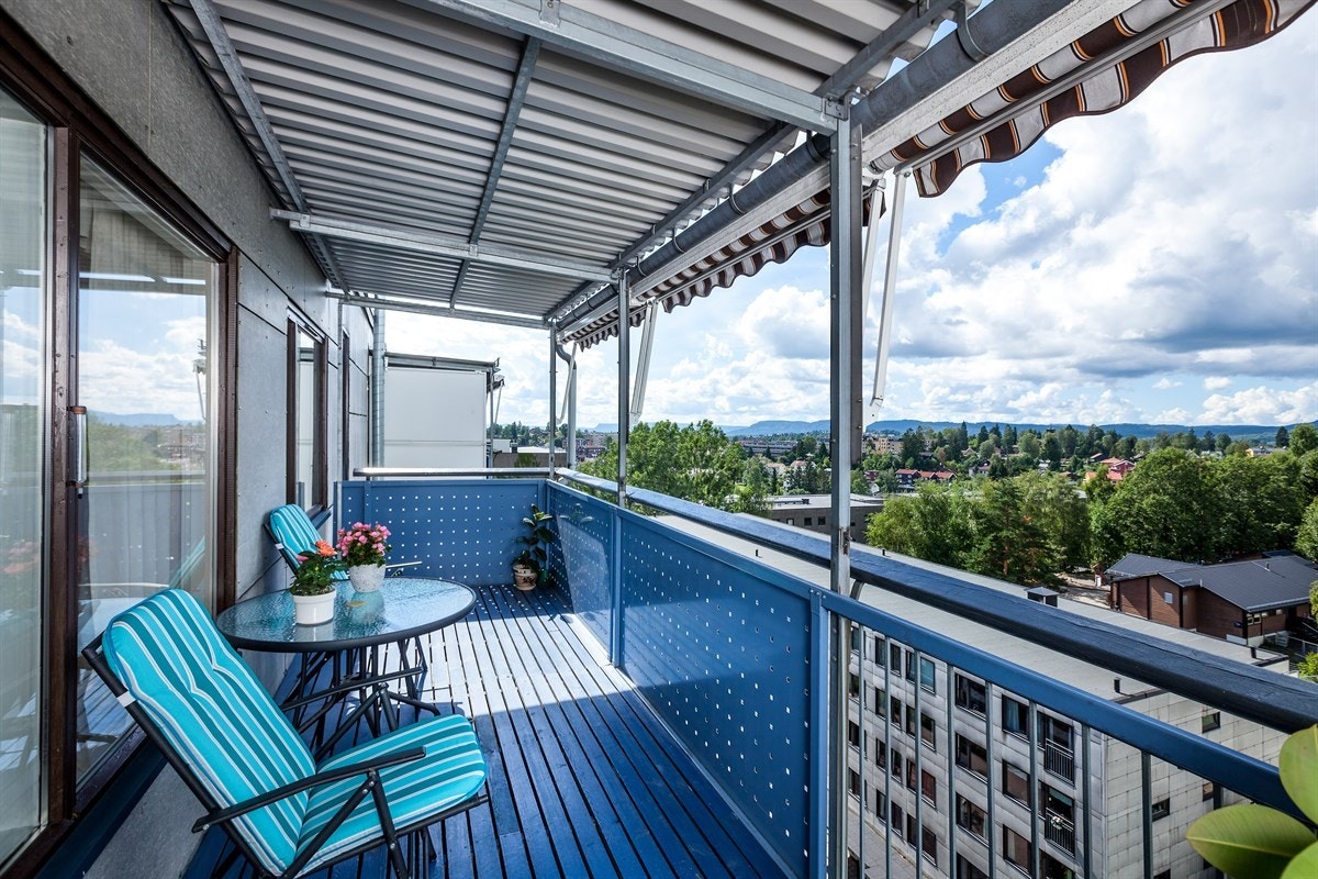 Utsikt fra balkong Galleribilde