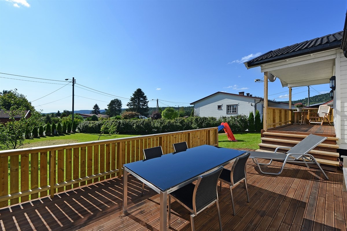 Solrik terrasse Galleribilde