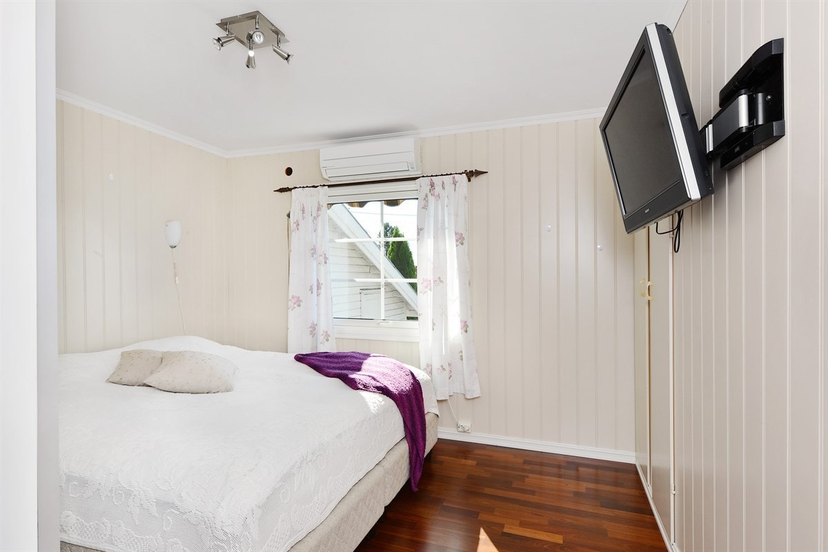 Soverom 2 i 1.etg. Galleribilde