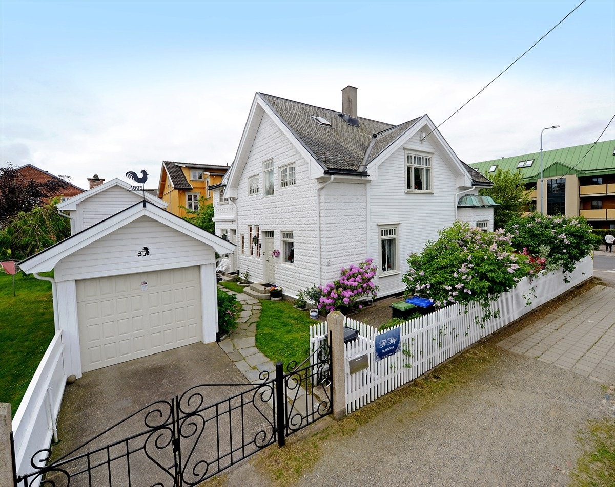 Ærverdig bolig i et ærverdig strøk Galleribilde