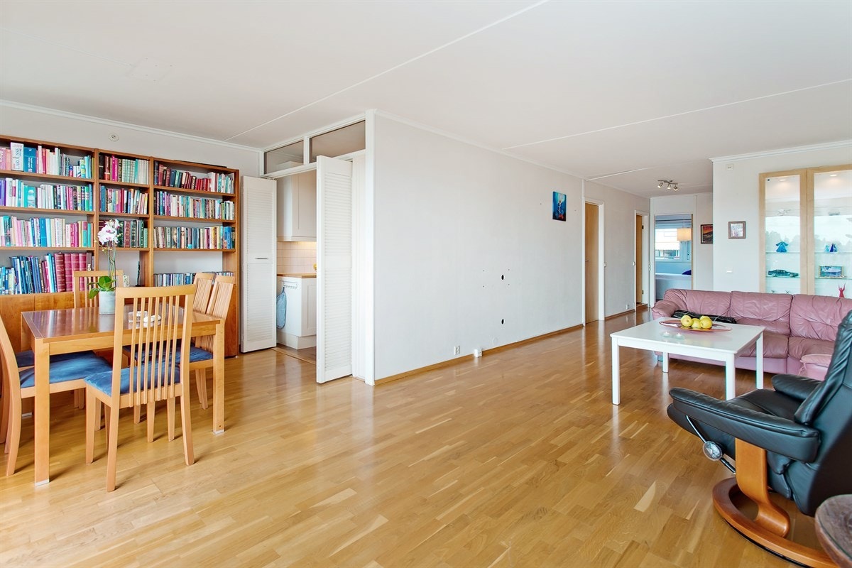 Delvis åpen kjøkken-/stueløsning Galleribilde