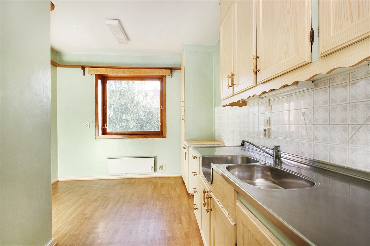 Mulighet for hyggelig spiseplass ved vinduet Galleribilde