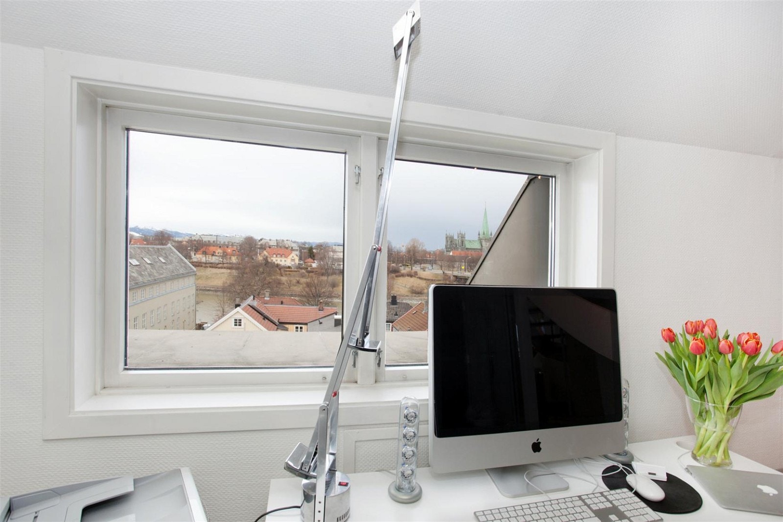 Kontorplass med utsikt Galleribilde