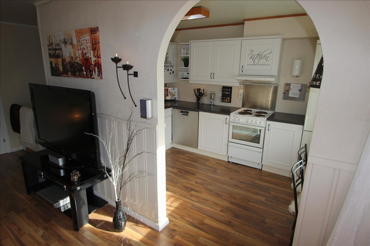 Fra stue mot kjøkken Galleribilde