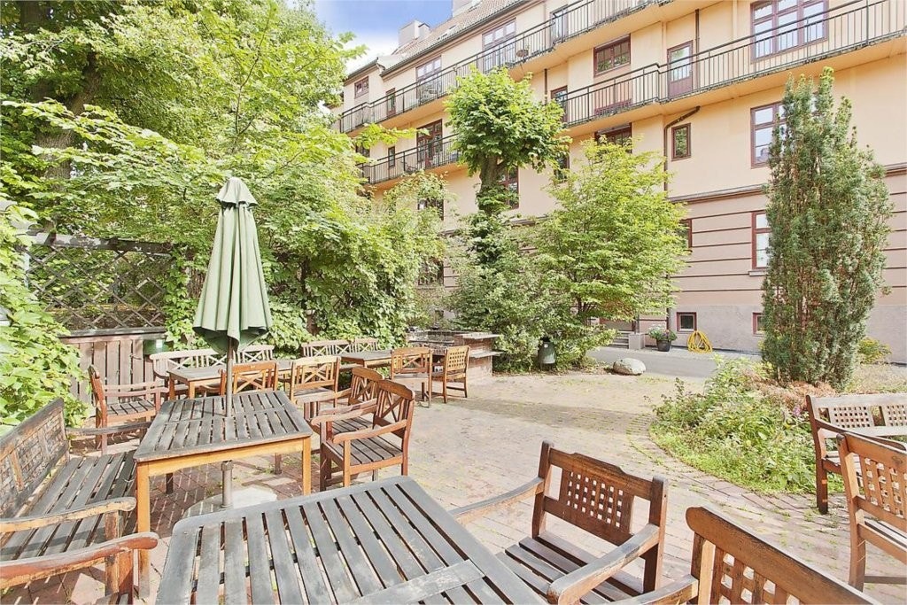 Sittebenker, grillmuligheter m.m. Galleribilde