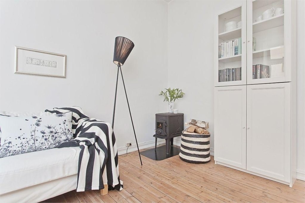 Vedovn i hjørnet gir god varme til kalde vinterkvelder Galleribilde