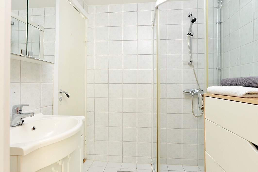 Flislagt bad Galleribilde