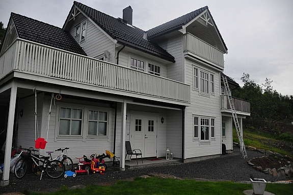 Hus front Galleribilde