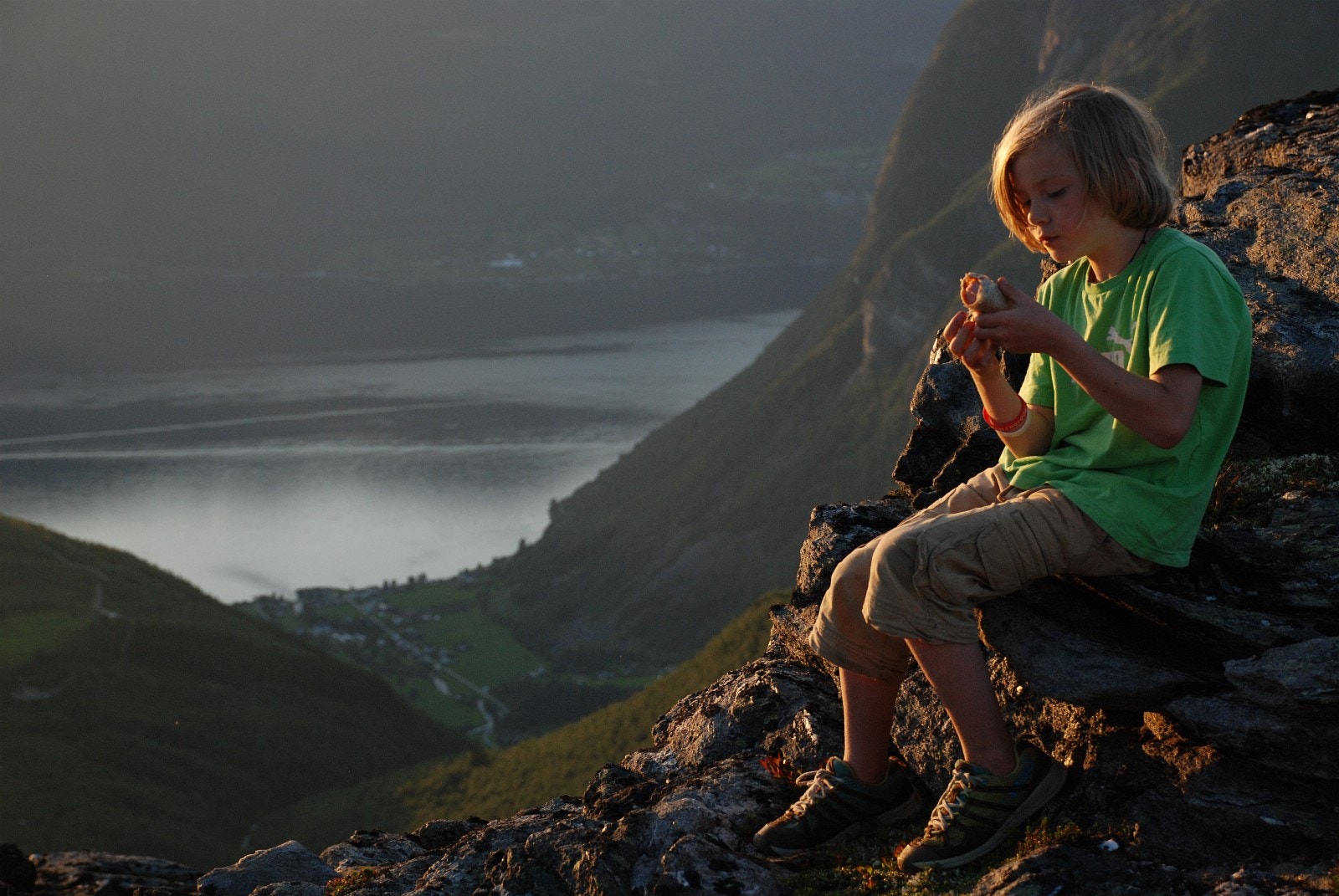 Bygda Dalsbygda i Norddal er bra for friluftsaktivitetar frå fjord til fjell Galleribilde