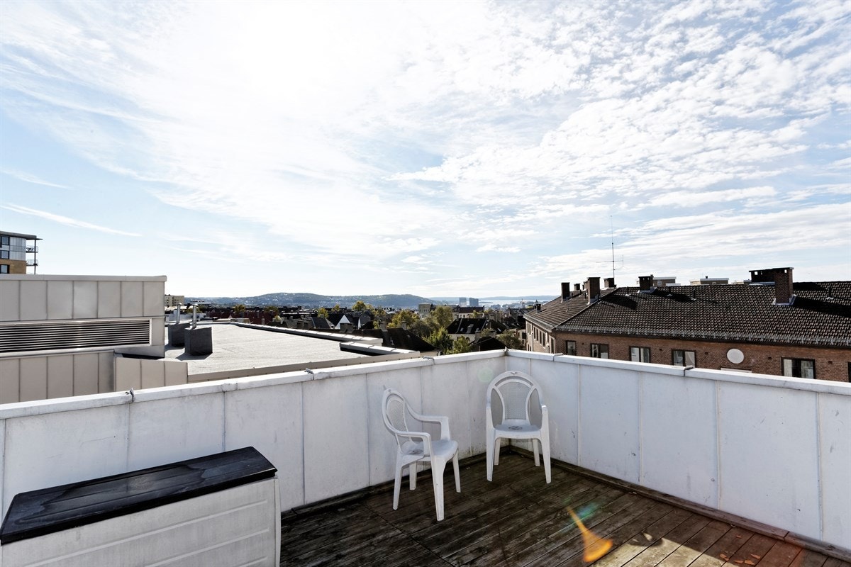 Det er to takterrasser i gården, begge med flott utsikt! Galleribilde